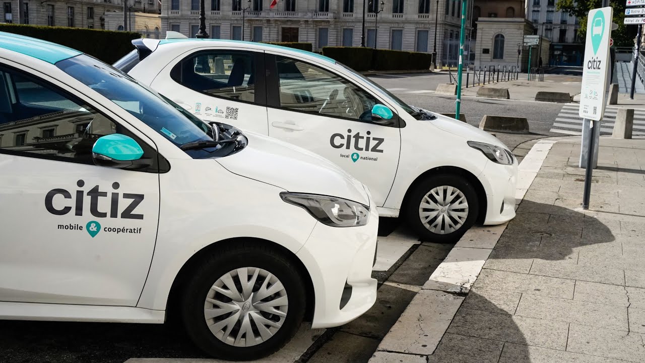 Crise des carburants : face à la hausse des prix, les Français font le choix de l'autopartage